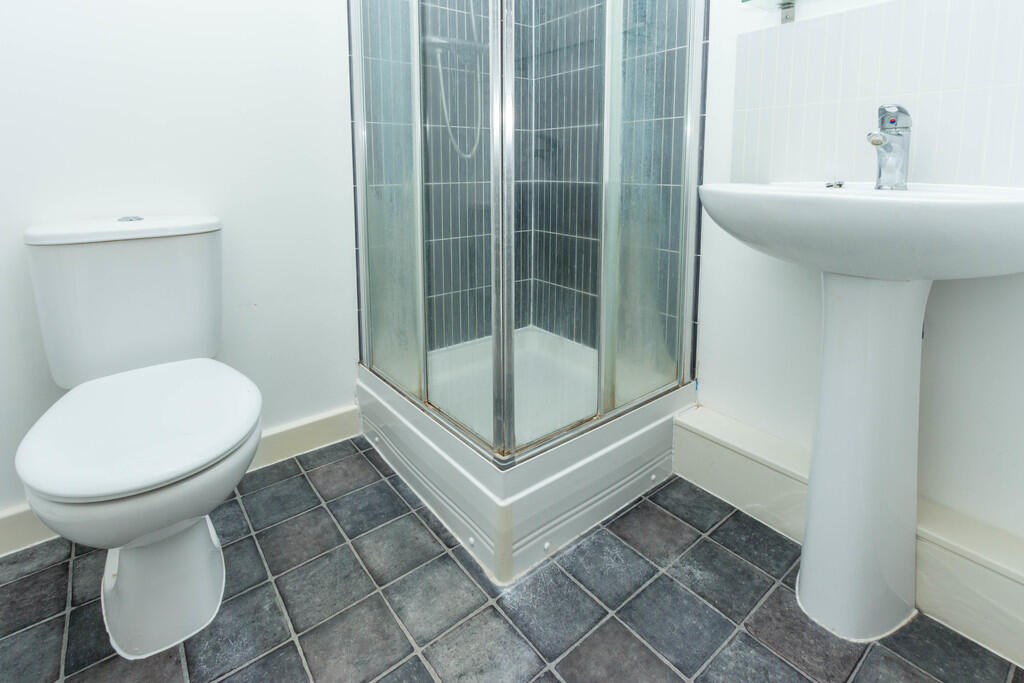 Apartment in Northampton, Wellingborough - View 5