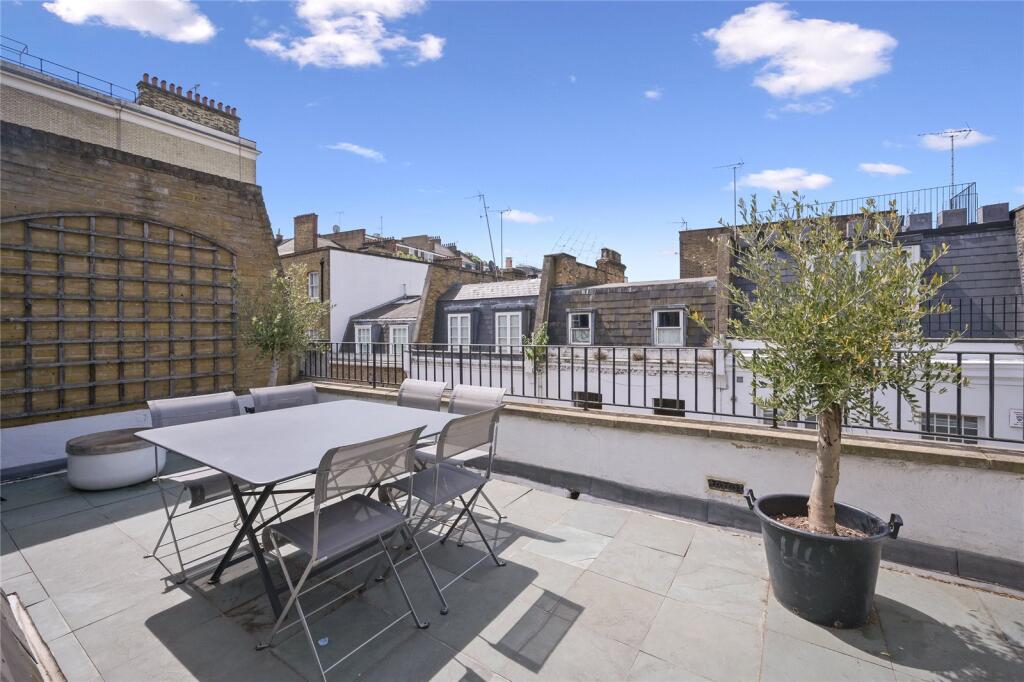 House in London - View 2