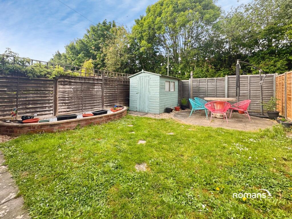 House in Basingstoke and Deane, Basingstoke - More