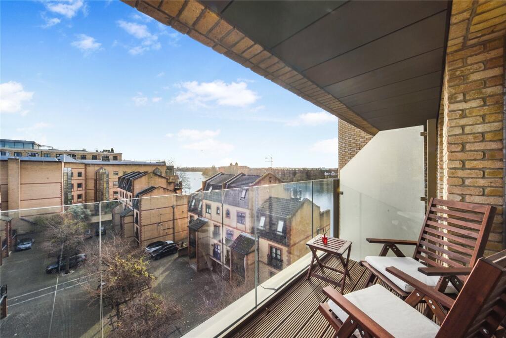 Apartment in London - View 2