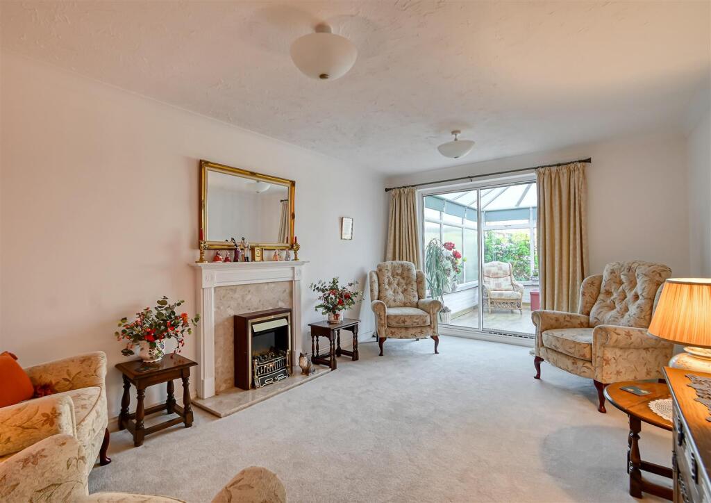 44 Southwell Riverside, Bridgnorth photo 4