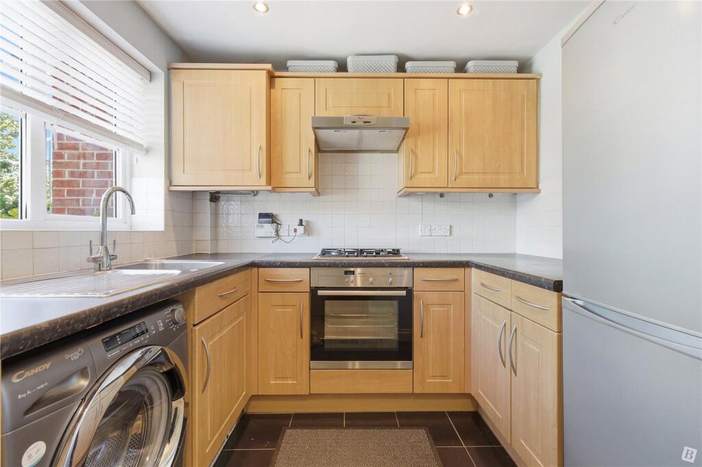 Kingsley Meadows, Wickford, Essex, SS12 photo 3