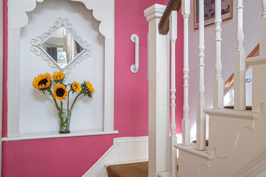 House in Test Valley, Penton Mewsey - More