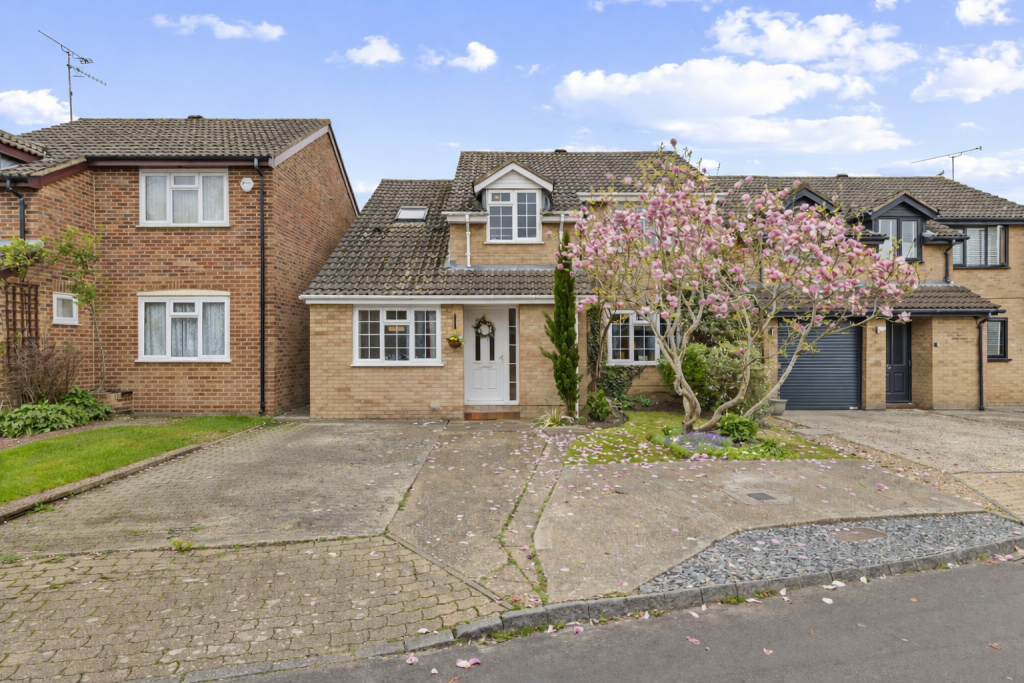 Main image of property: Kiln Way, Aldershot, GU11