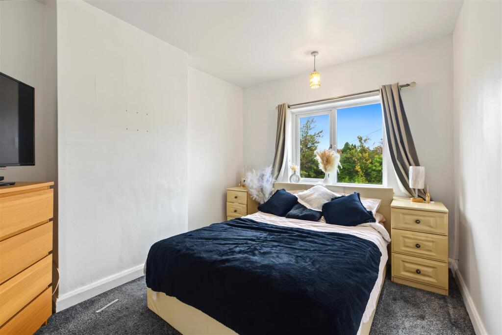 House in Nottingham - View 5