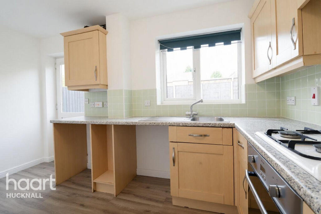 Edmonstone Crescent, Nottingham photo 4