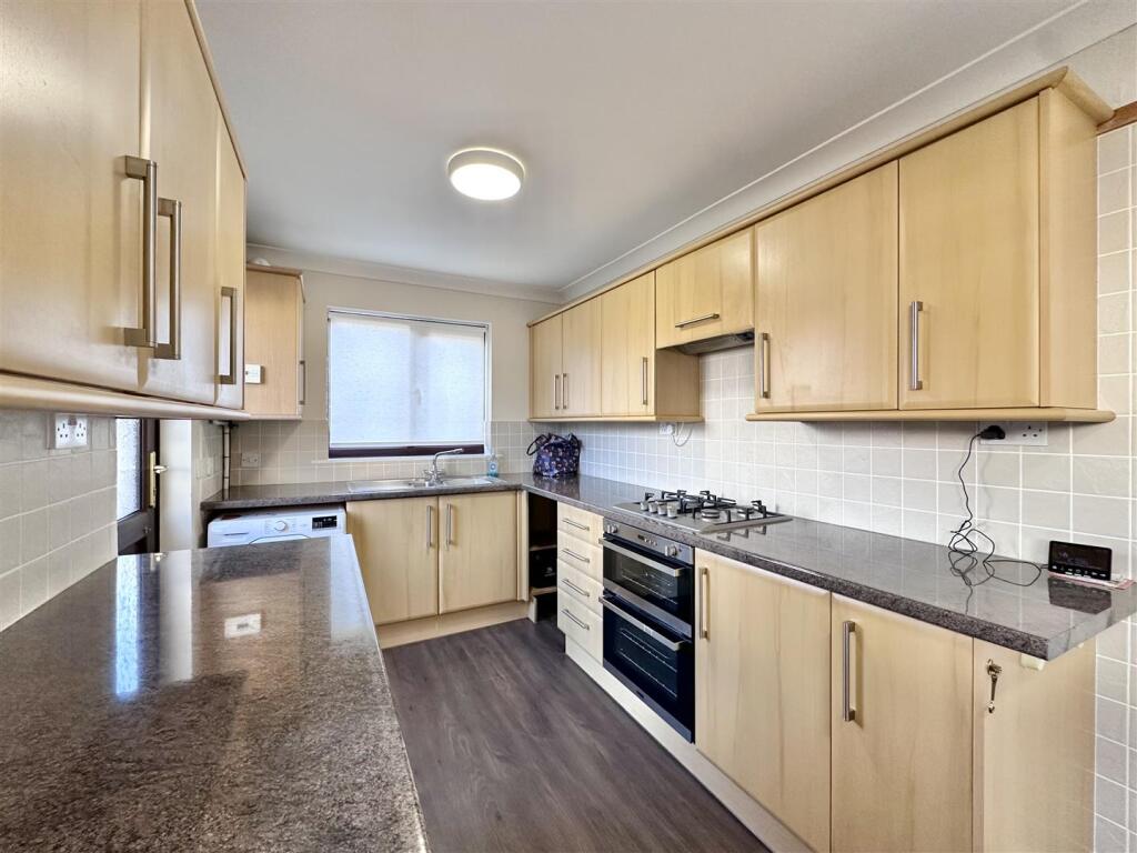 Stroud Park Avenue, Christchurch - View 5