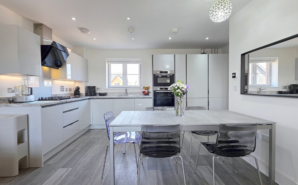 Harvest Path, Finchwood Park, Wokingham, Berkshire, RG40 - View 3