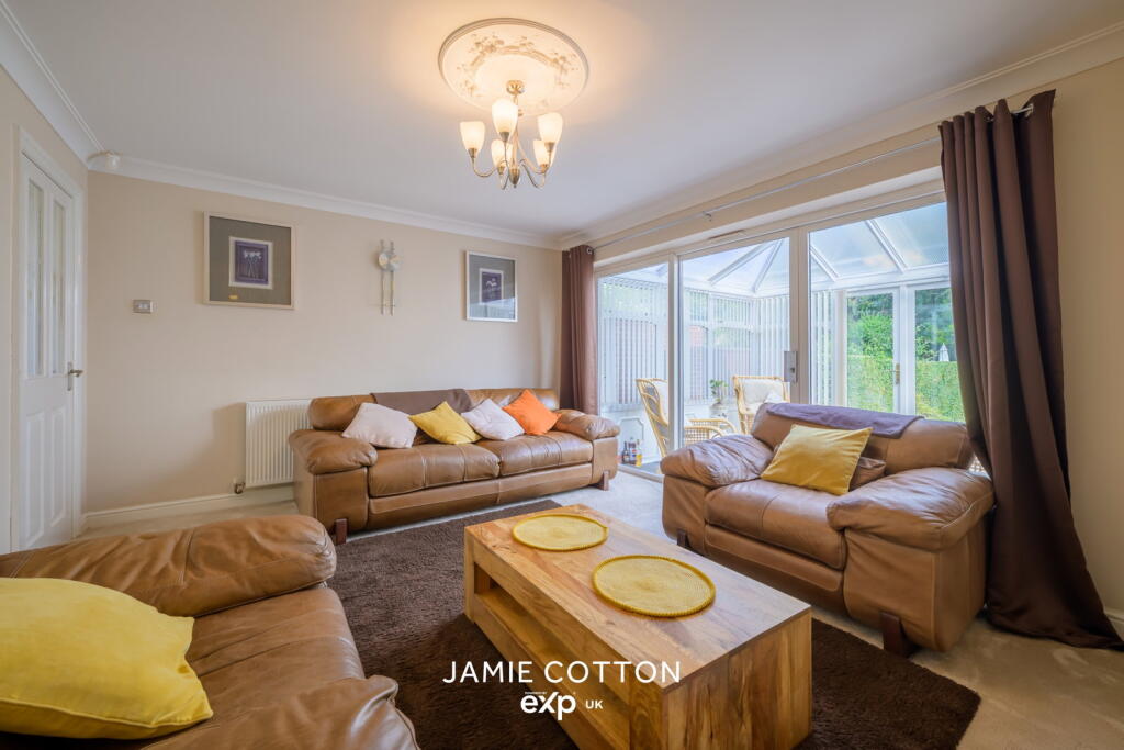 House in Dudley, West Midlands - View 5