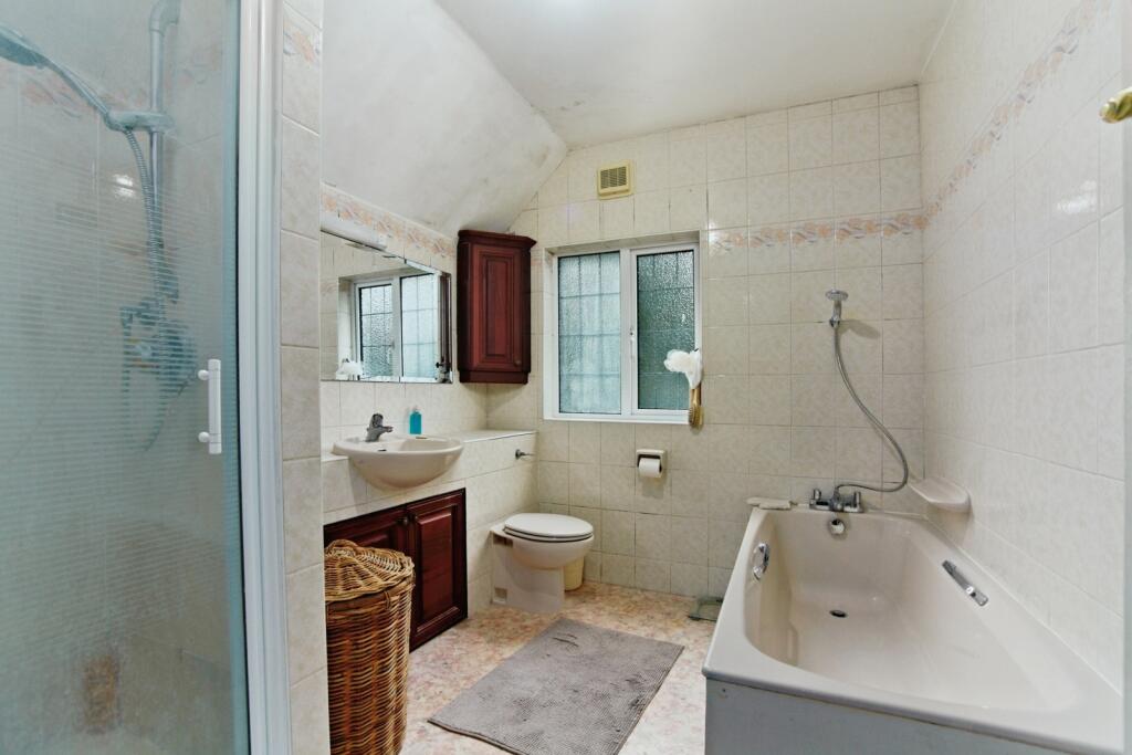 House in London - View 4