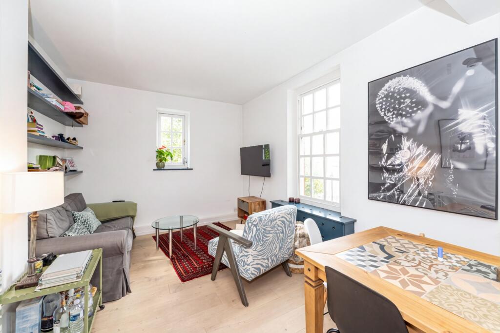Apartment in London, Millbank Estate, Millbank - View 4