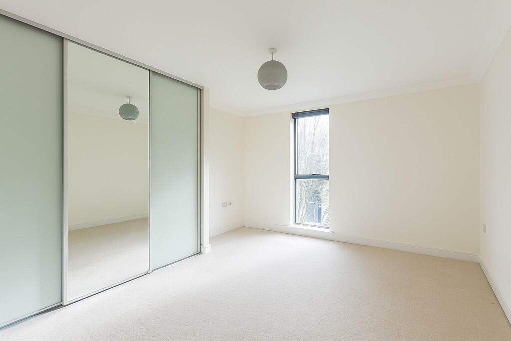 Apartment in Cambridge - View 5
