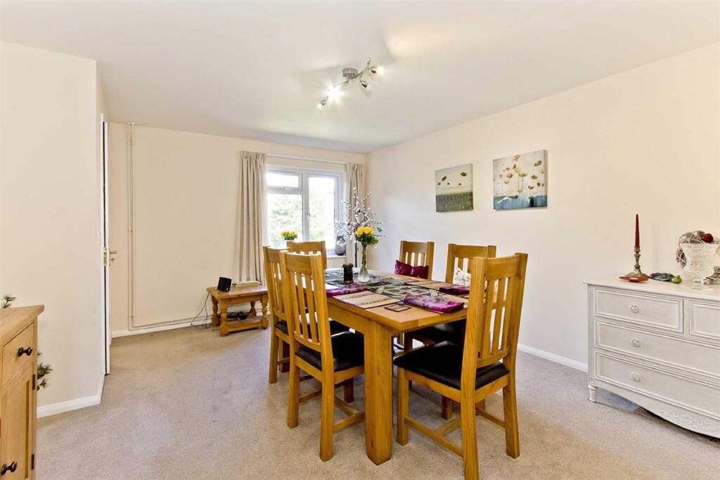 House in Tonbridge - More