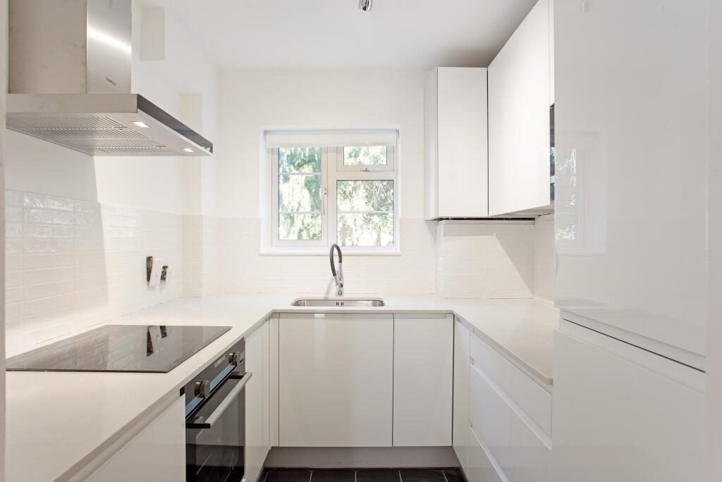 Main image of property: Arlington Lodge, Monument Hill, Weybridge, KT13