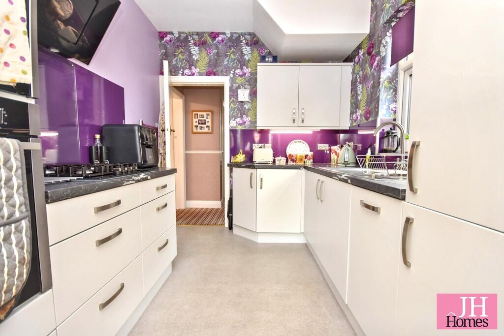 House in Lancaster - View 5