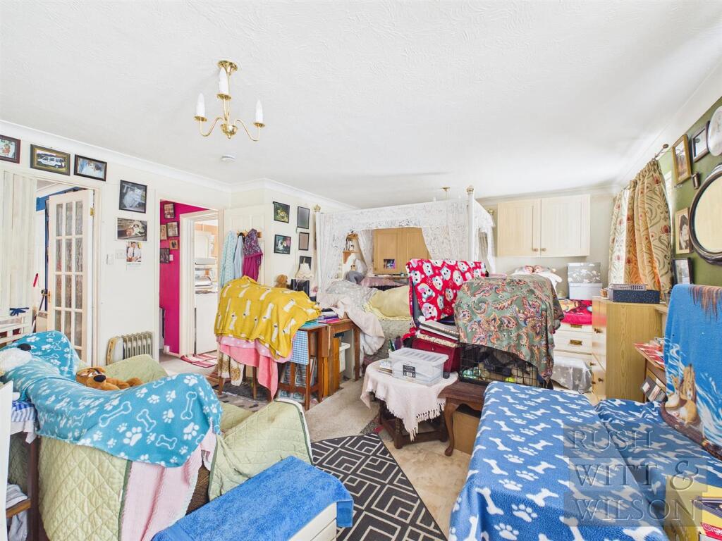 Oaklea Close, St. Leonards-On-Sea photo 3