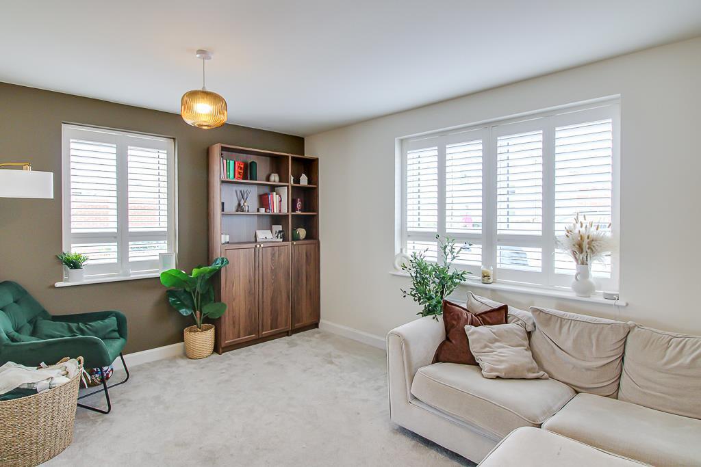 House in Rochford, High Elms Park, Hullbridge - View 5