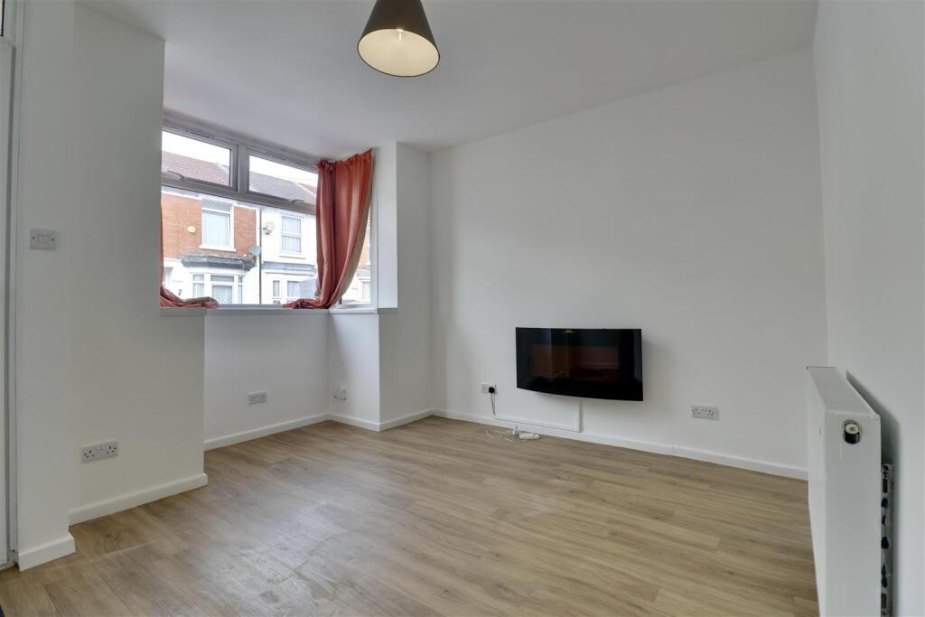 House in Portsmouth - View 2