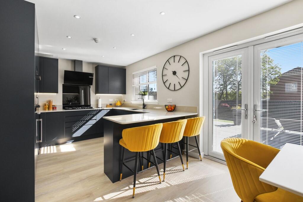 House in Kilmarnock, East Ayrshire - View 2