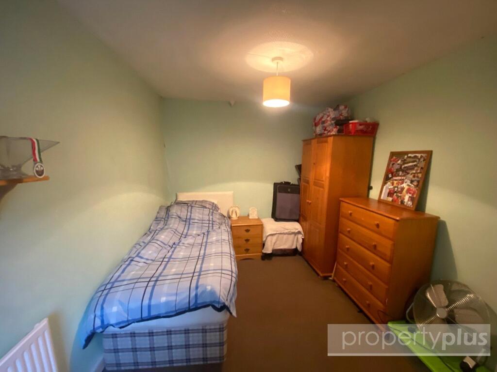 House in Ynyswen, Treorchy - More