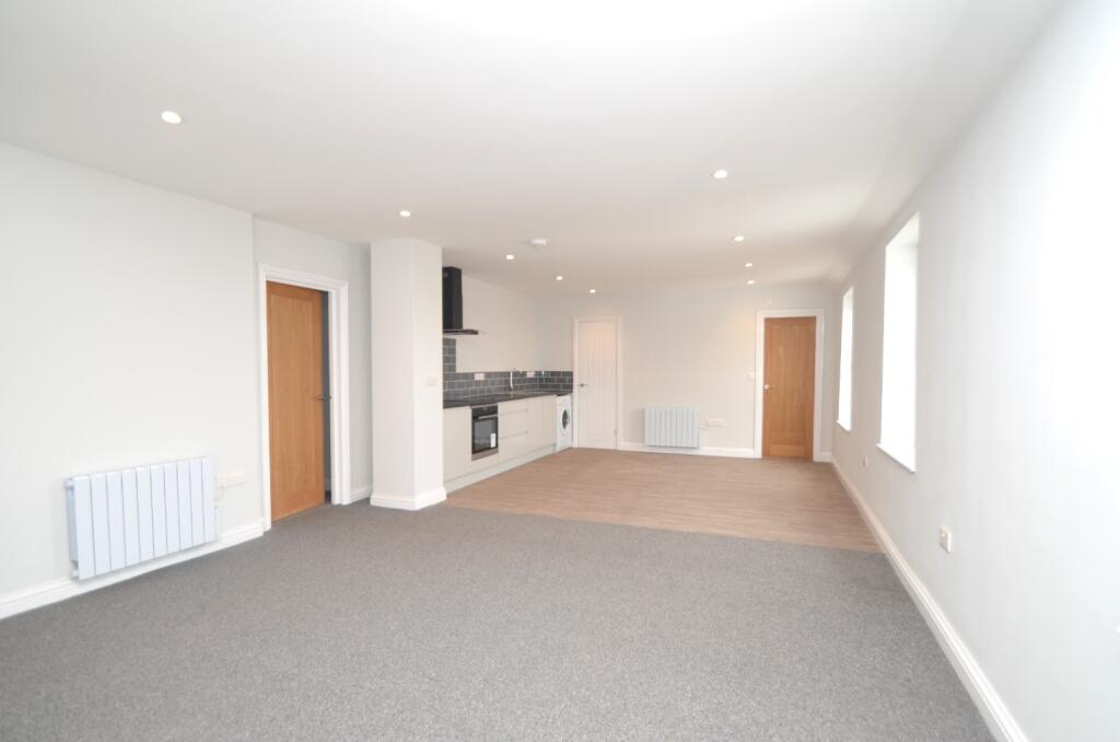 Apartment in Worcester - View 4