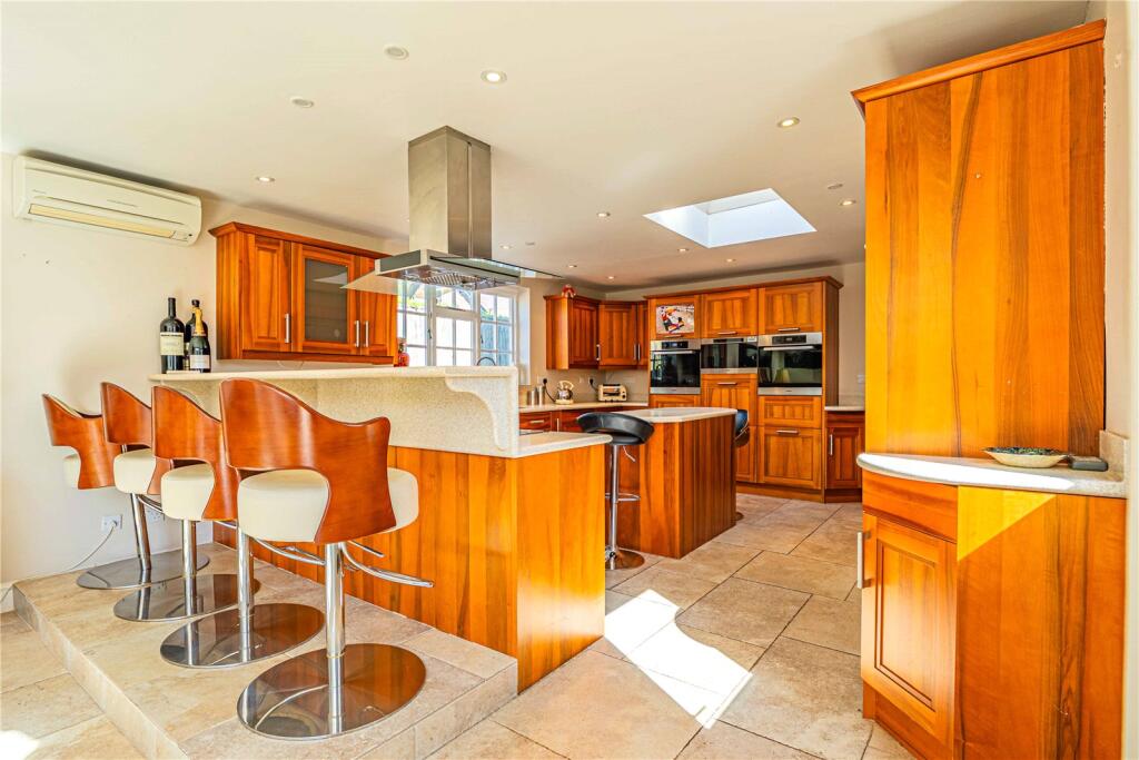 Venus Hill, Bovingdon, Hemel Hempstead, Hertfordshire, HP3 photo 4