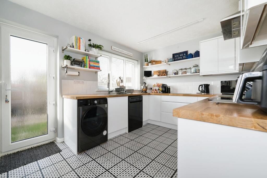 Brunswick Close, Eastleigh, SO50 photo 2