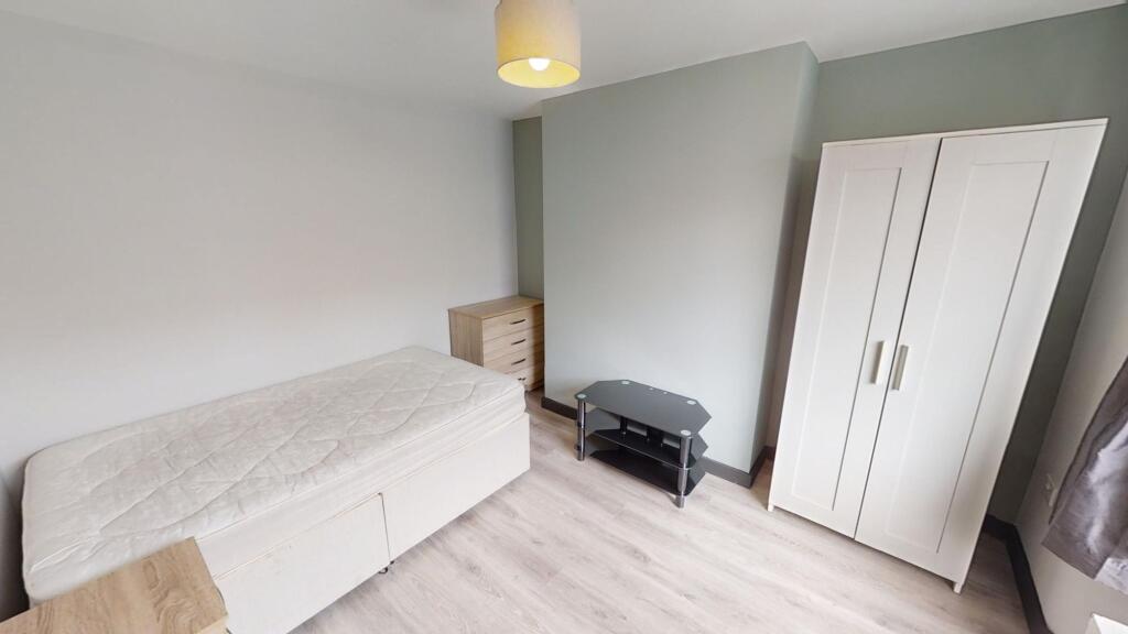1 bedroom semi-detached house for rent