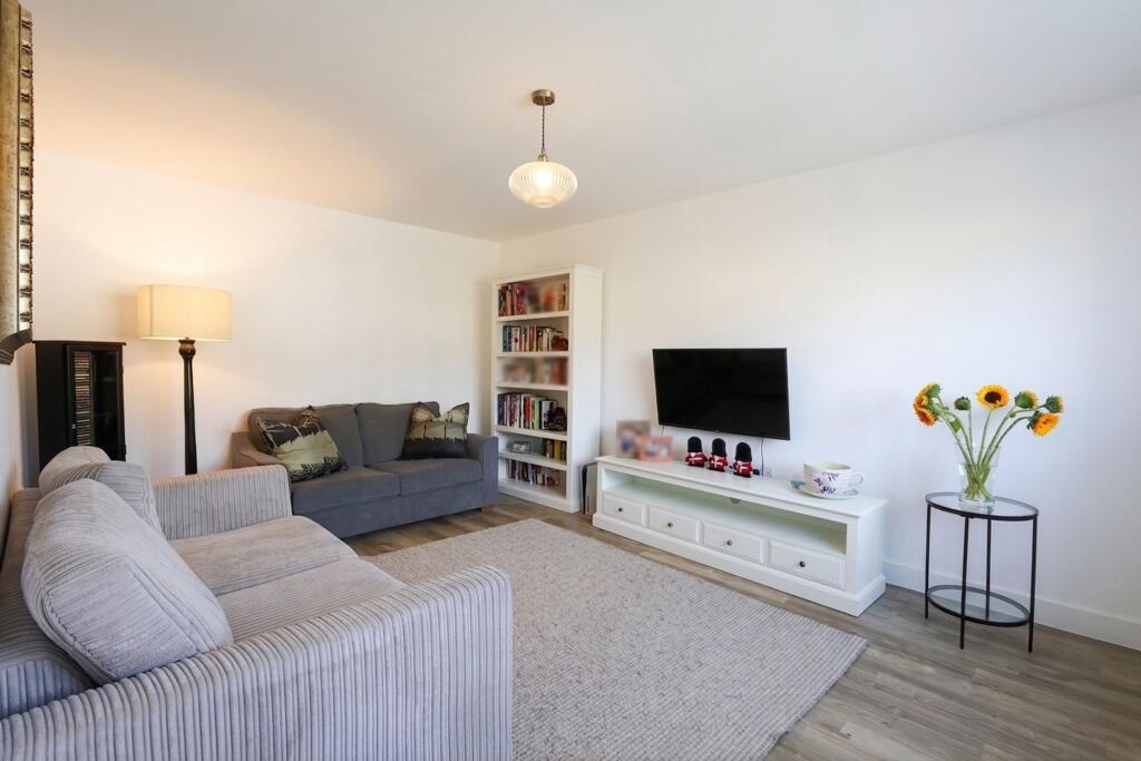 House in East Cambridgeshire, Orchards Green, Ely - View 3