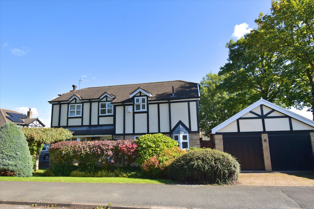 4-bed detached on Reddish Lane, Whaley Bridge, SK23, £485,000