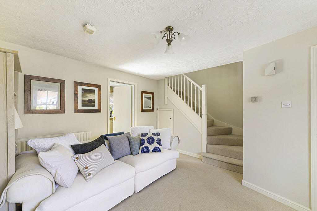 House in Tunbridge Wells, Paddock Wood - View 3