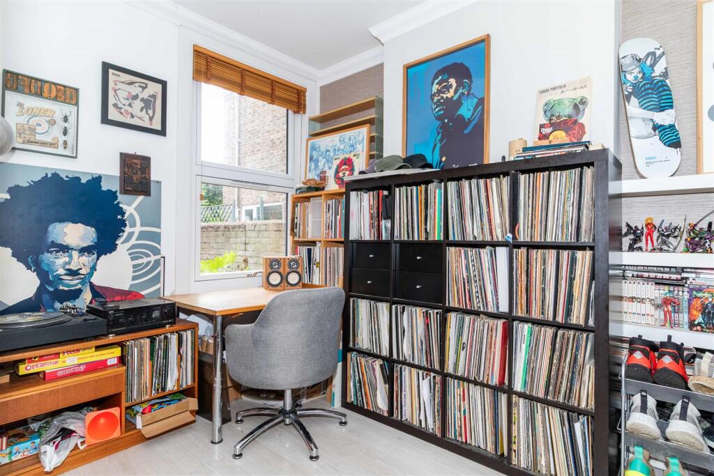 House in Worthing, West Sussex - View 5