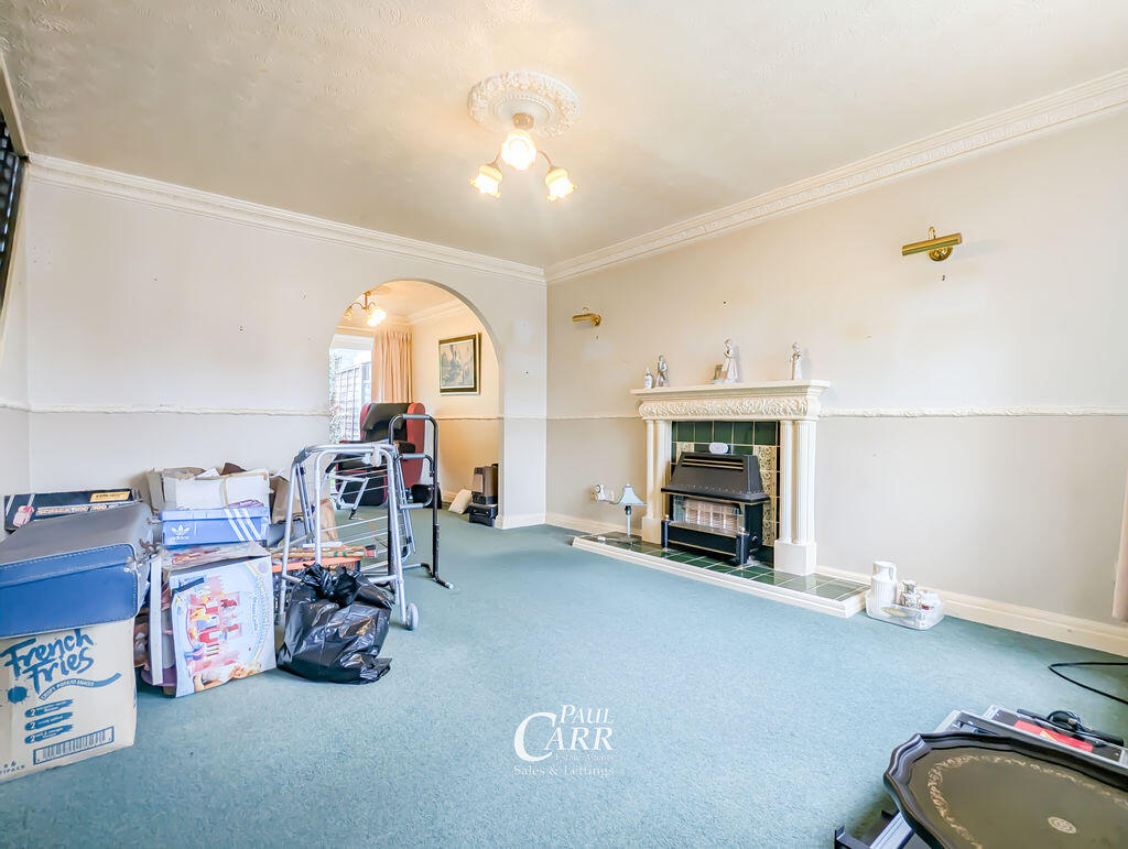Kensington Place, Heath Hayes photo 4