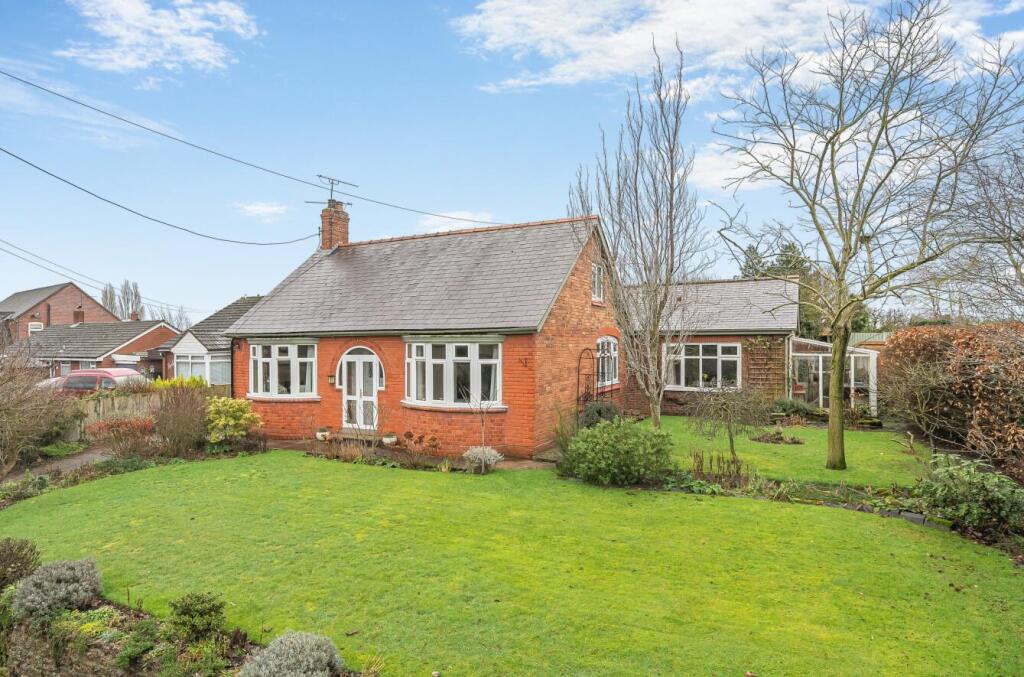 5-bed detached on Belton Road, Whitchurch., £375,000
