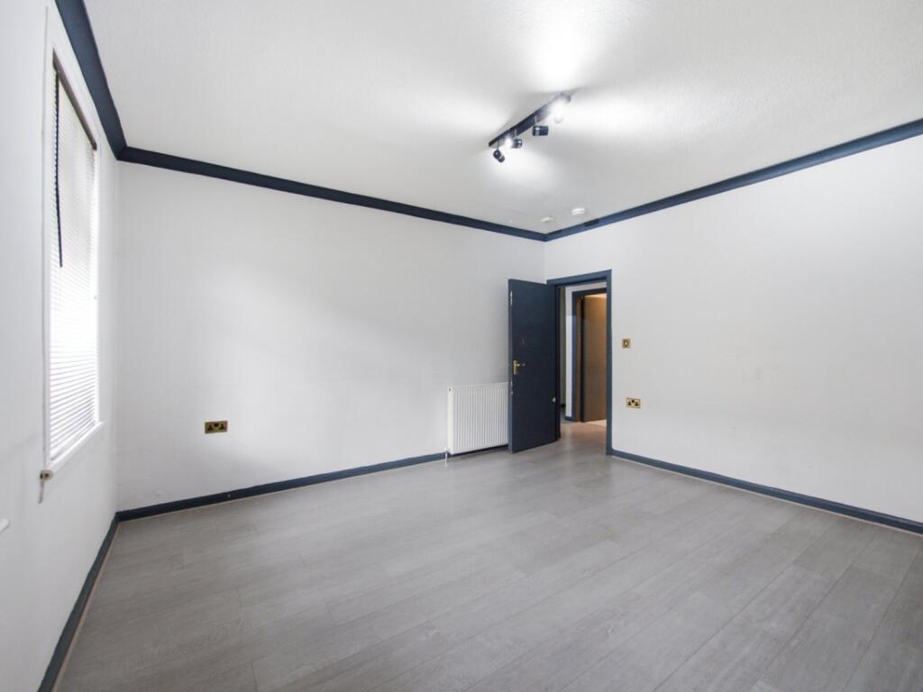 Apartment in Edinburgh - View 4