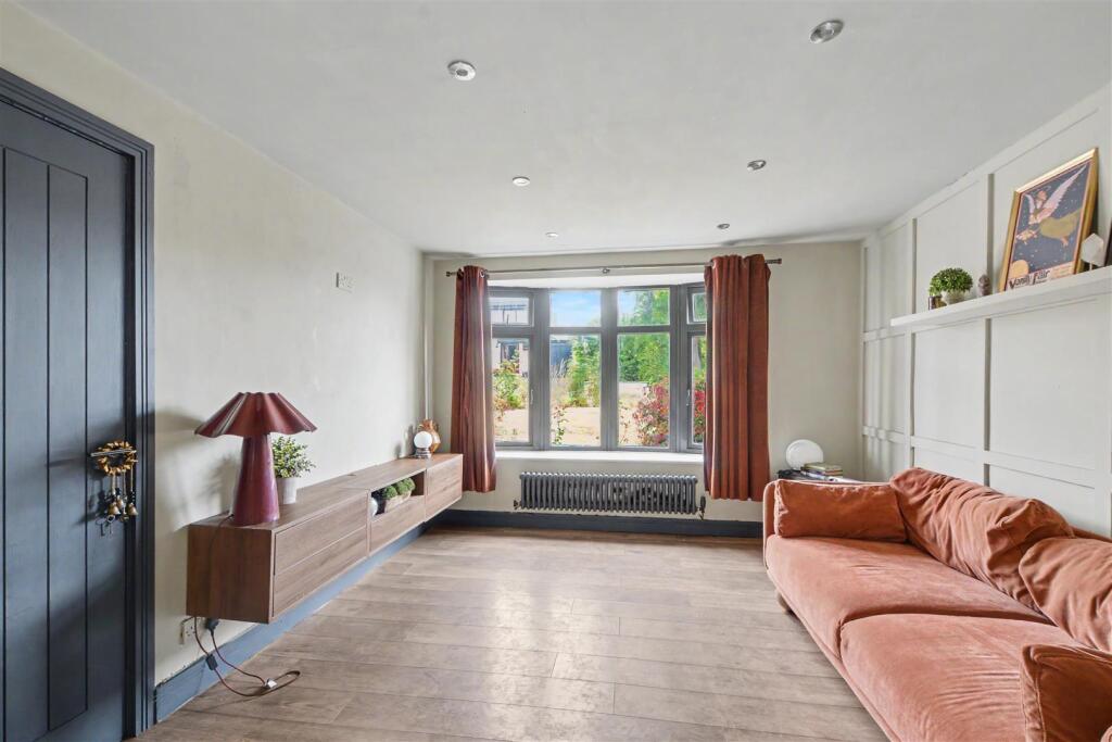 House in Nottingham, Sandiacre - More