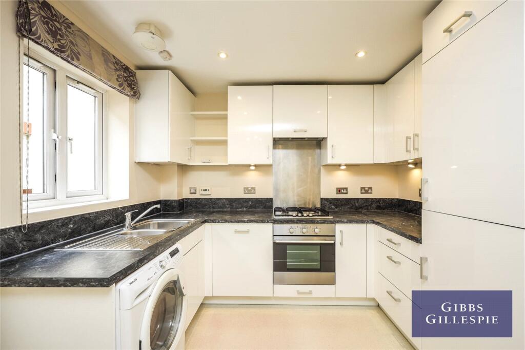 Apartment in London - View 5