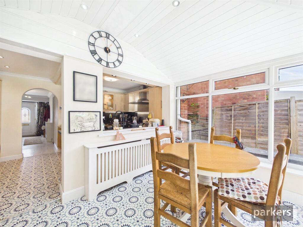 Leyburn Close, Woodley, Reading, Berkshire, RG5 - View 3