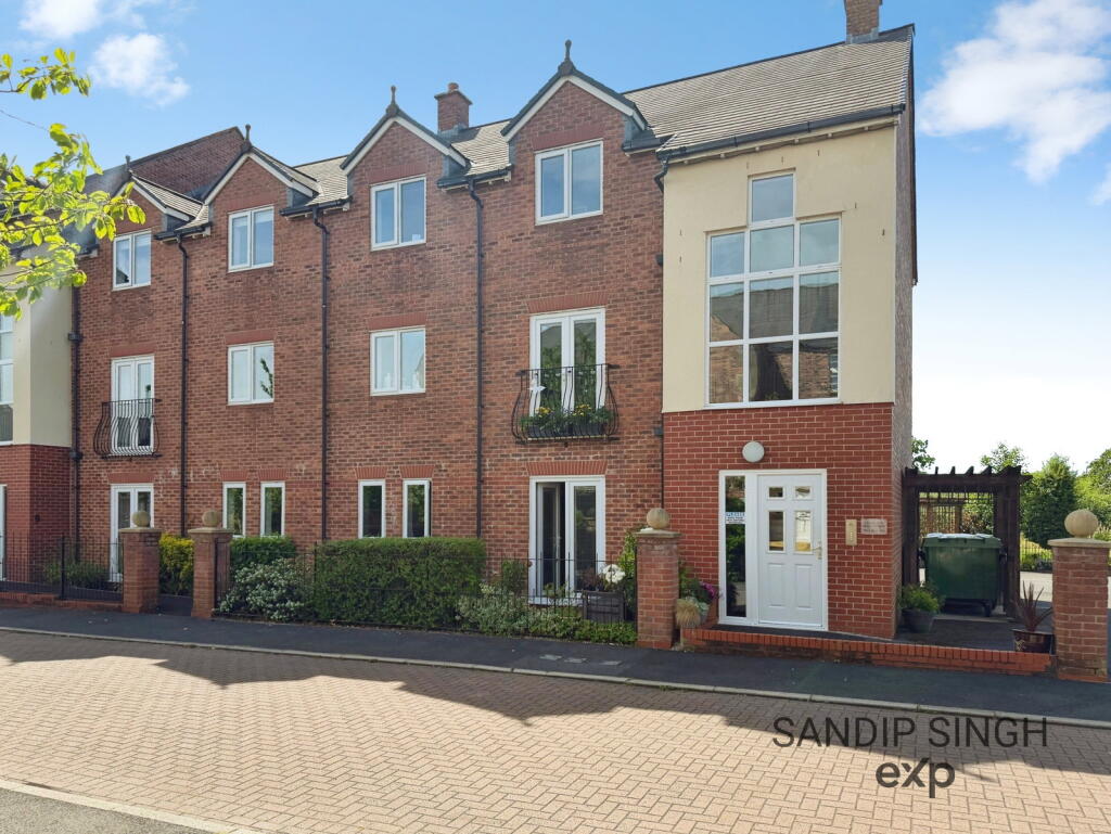 Apartment in Preston, Lea