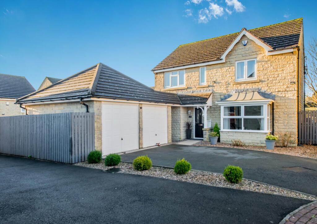 Winscar Avenue, Clayton Heights, Bradford, BD6