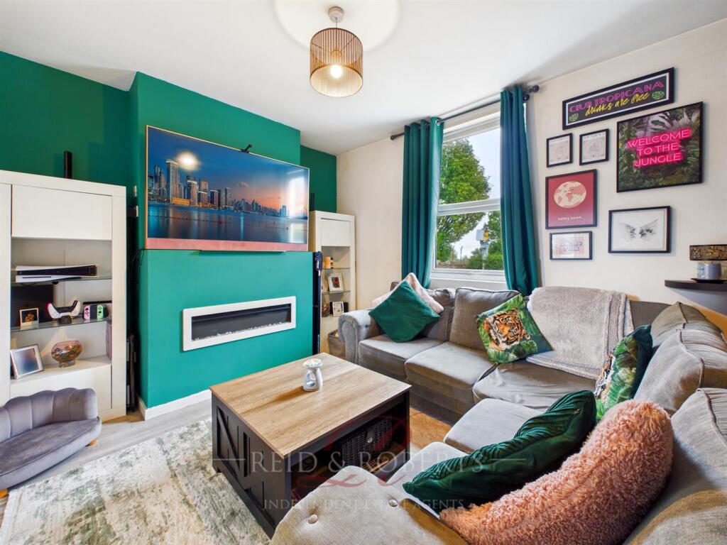 House in Coedpoeth - View 4