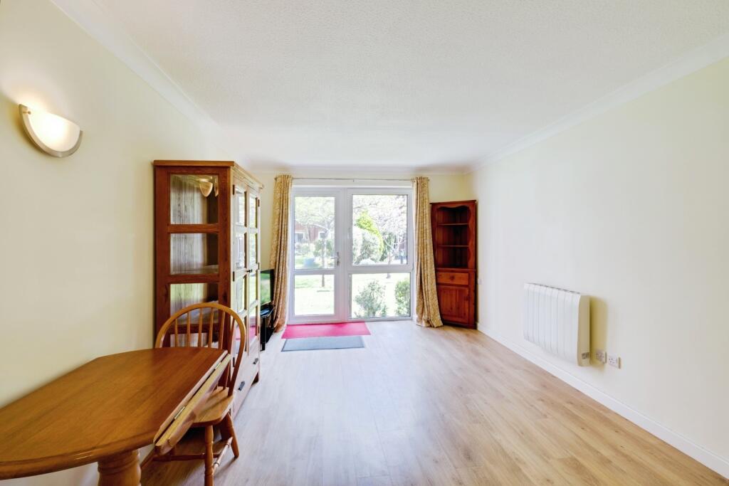 Apartment in Poole - View 3