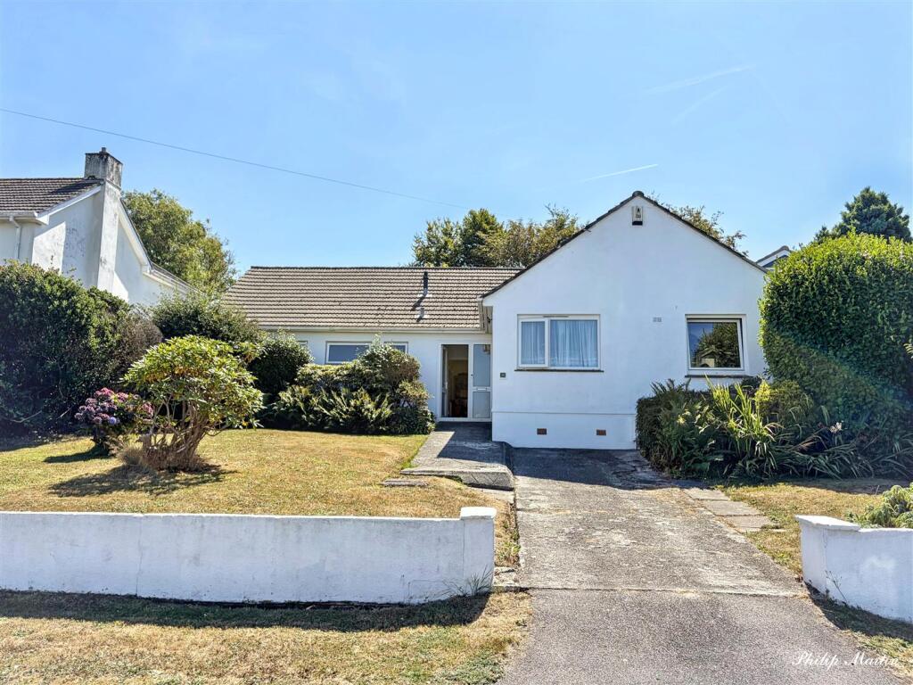 Main image of property: Park View, Truro