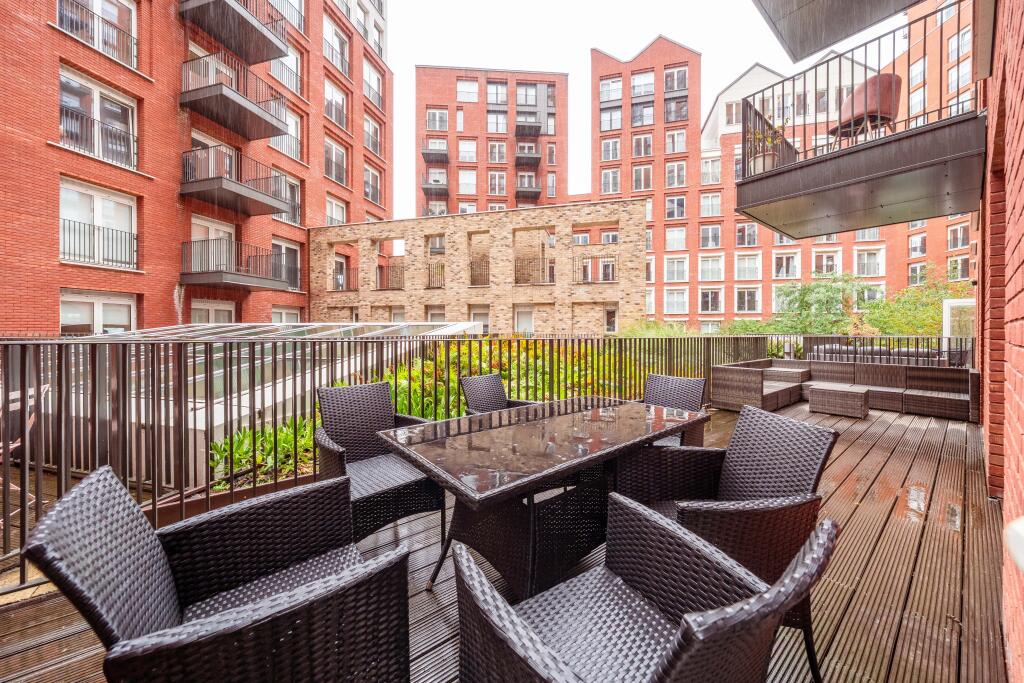 Apartment in London - View 4