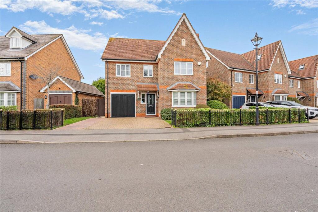 Main image of property: Dorneywood Way, Newbury, West Berkshire, RG14