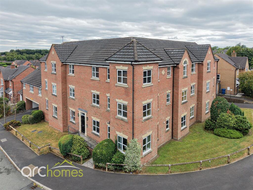 Apartment in Wigan, Westleigh - View 4