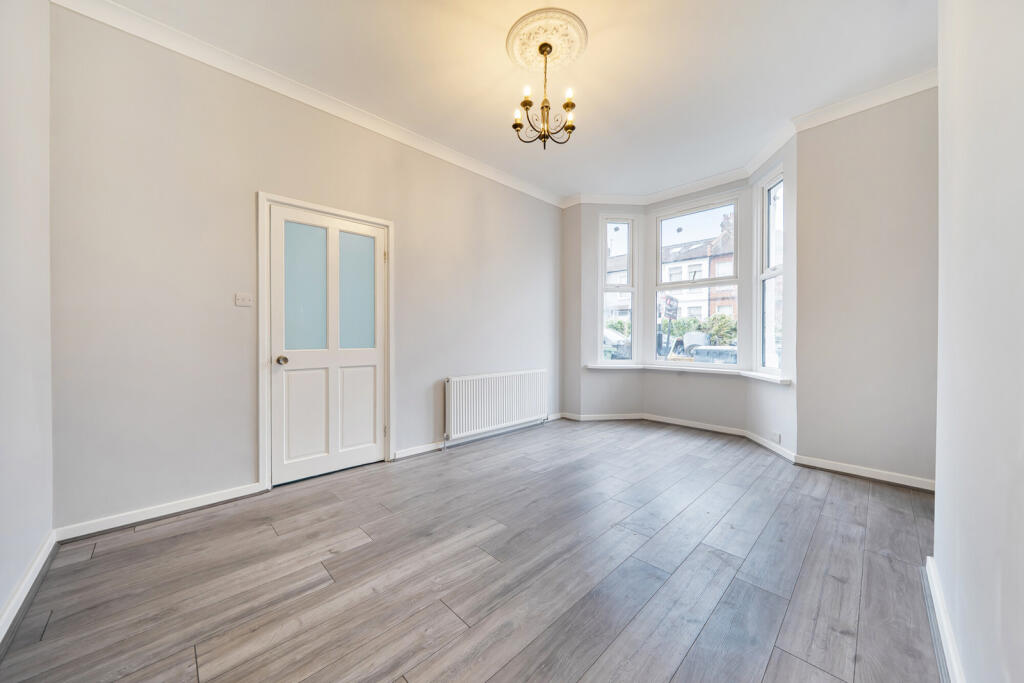 House in London - View 3