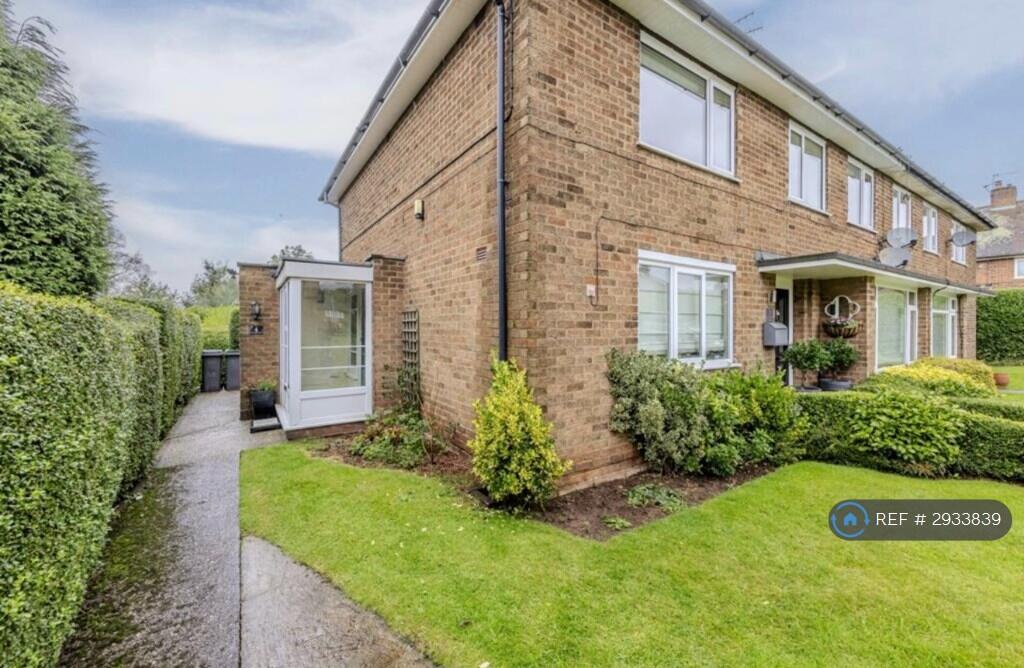 Main image of property: Lowndes Close, Stoke-On-Trent, ST4