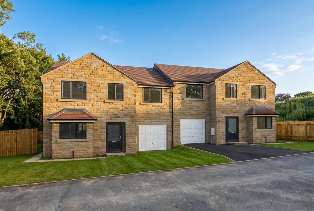 Plot 2 - Storthes Hall Lane, Kirkburton HD8 photo 4
