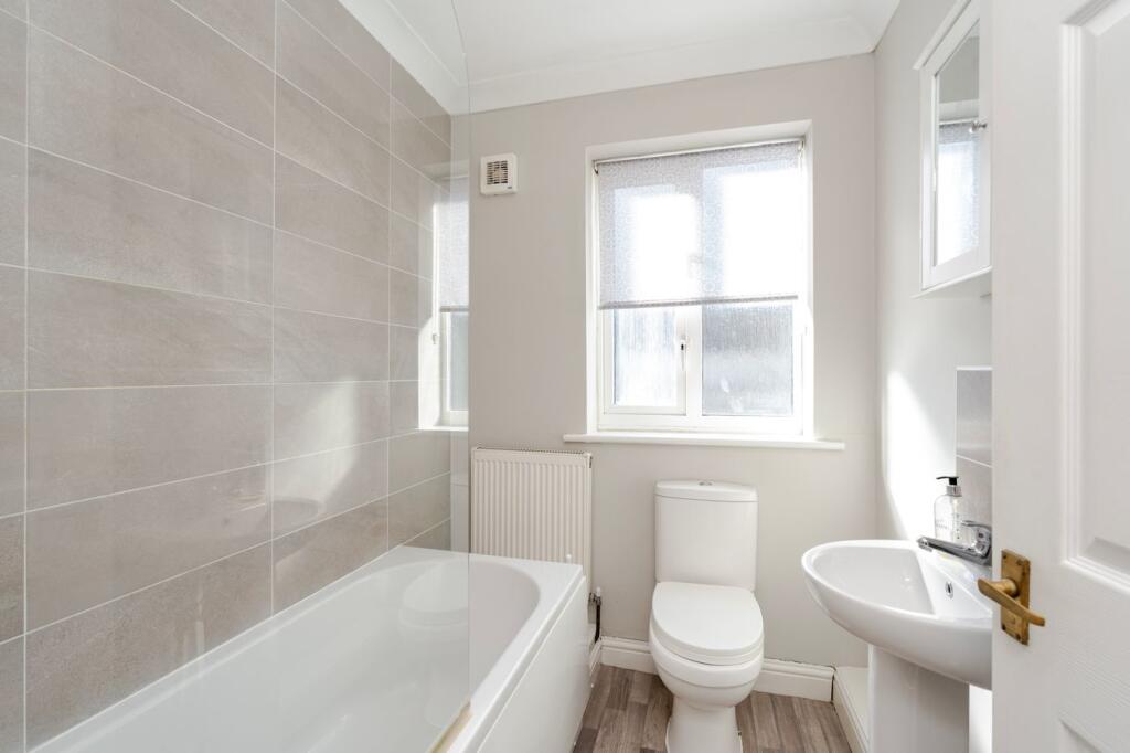 House in Boston, Bargate, Staniland - More